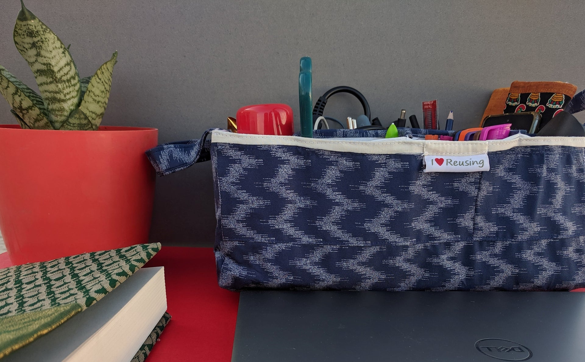 8 section organizer