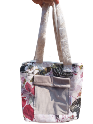 Assorted tote bag